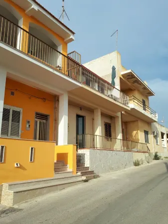 Sicily 200m from the sea Отели рядом с достопримечательностью «the Mannera Beach»