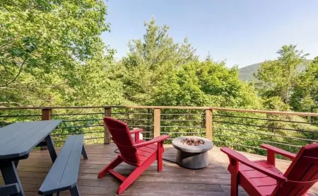 Cozy Silo with Sunset Mountain Views