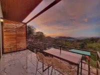 Incredible views close to beautiful beaches only 30 min from Tamarindo