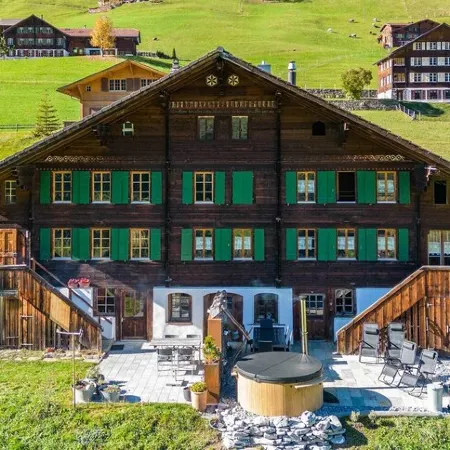 Chalet Rösi | Holiday Apartment with Hot Tub in the Mountains