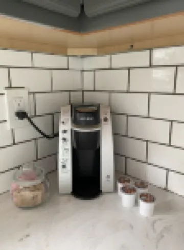 Chic quite cul-de-sac seconds from all major hywys and Emmaus tri-angle