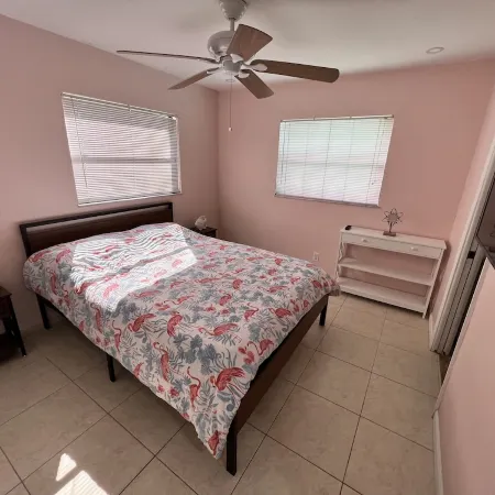 Bungalow oasis with lots of room