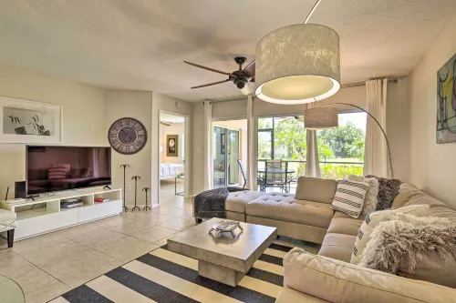 Jupiter Condo w/ Pool Access, Walk to Beach!