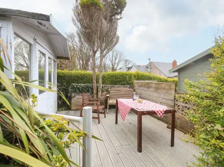 Pebble Reef Отели рядом с достопримечательностью «Fancys Farm»