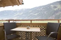Ferienhotel Sonnenhof - con vistas a la montaña