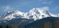 Dunsmuir Lodge - Homestays