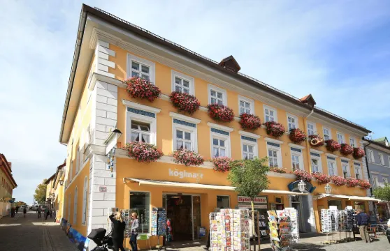 珀思特穆爾瑙酒店