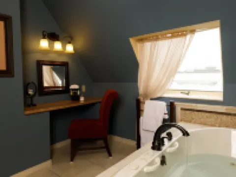 The Kalamazoo House Downtown Hotel and Suites Hotels in Kalamazoo