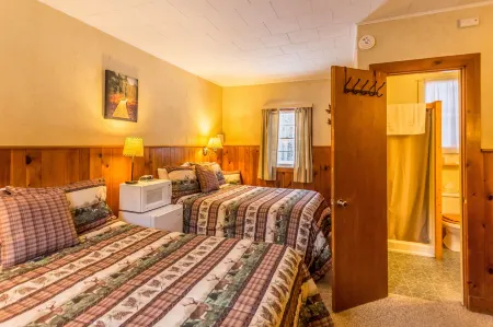 Adk Trail Inn