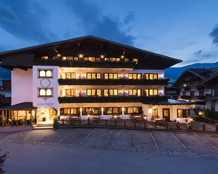 Der Pinzger Hotels in Stumm