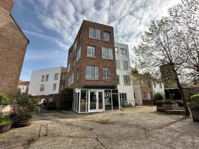 23 Tibby's Way Hotels in 