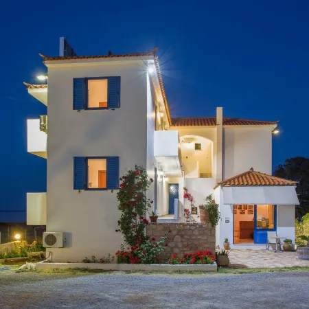 Venti Seaside Adult Hotel