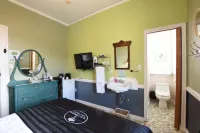 The Old Courthouse Inn Hotel di Powell River