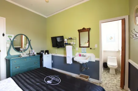 The Old Courthouse Inn