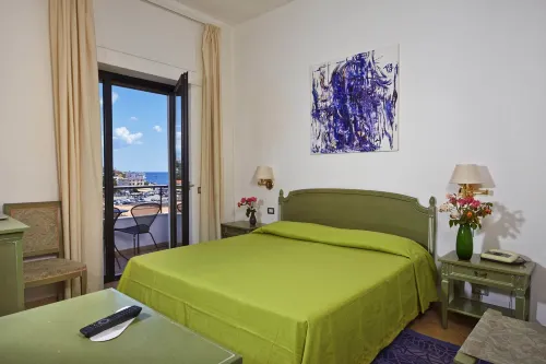 Hotel Cala Luna