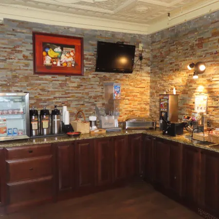 St Charles Hotel Downtown Hudson