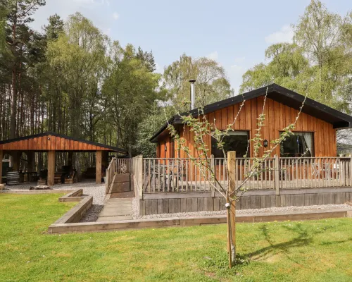 Lovat Highland Bothy Hotels in Beauly