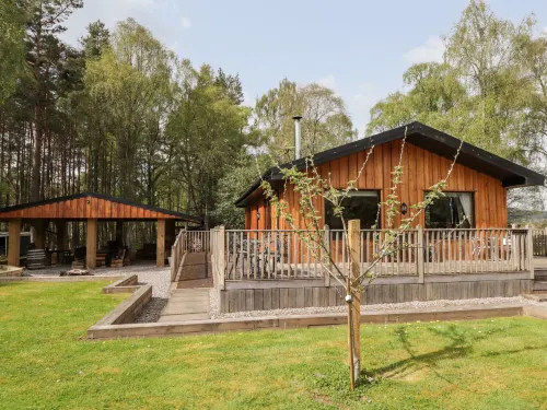 Lovat Highland Bothy Hotels in Beauly