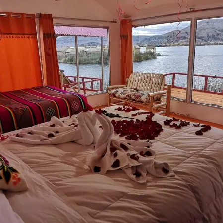 Uros Titicaca Marca Lodge