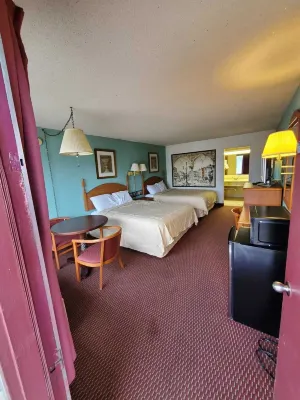 Gray Plaza Motel West Frankfort فنادق في كريستوفر