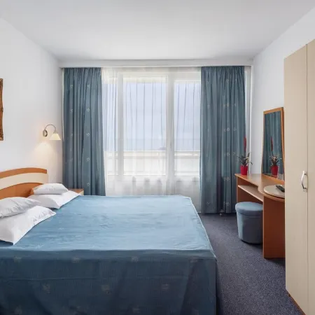 Hotel Sirena Saturn All Inclusive Отели рядом с достопримечательностью «Спа-комплекс Mangalia»