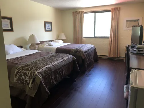 Villagers Inn Hotel di Trail