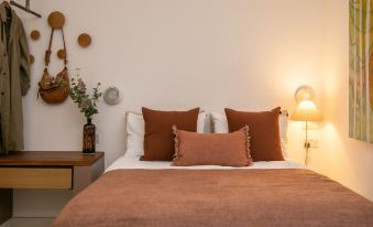 The Luxury Inn