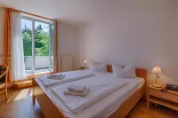 Hotel Haus Oberland Hotels in 