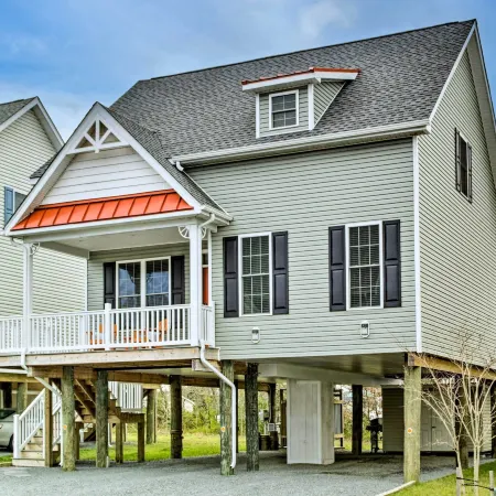 'Shell Cottage' w/ BBQ: 4 Mi to Bethany Beach!