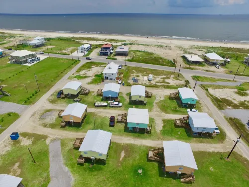 Blue Dolphin Inn and Cottages Hotels in Grand Isle