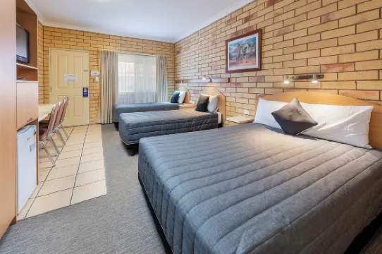 Roma Mid Town Motor Inn