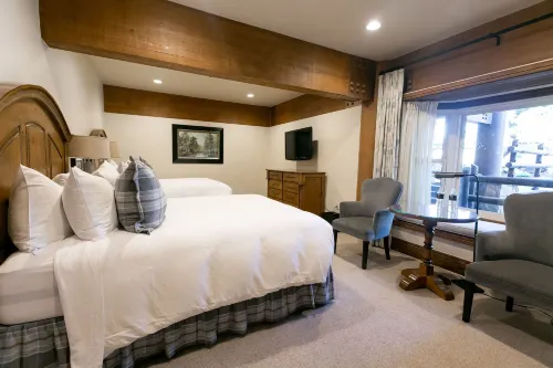 Deluxe Two Queen Room Hotel Room Hotels in Brighton