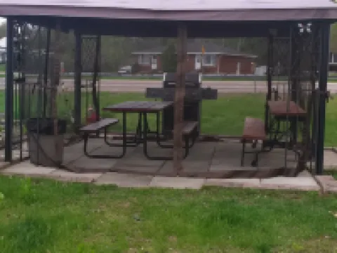 Time Travellers Motel Hotel di Petawawa