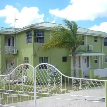 馬爾福蘭扎公寓酒店 鄰近Accra Beach的酒店