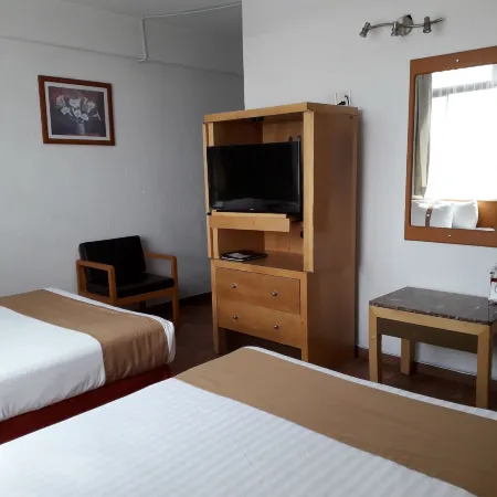 Hotel Napoles Отели рядом с достопримечательностью «Театр Ла-Пас»