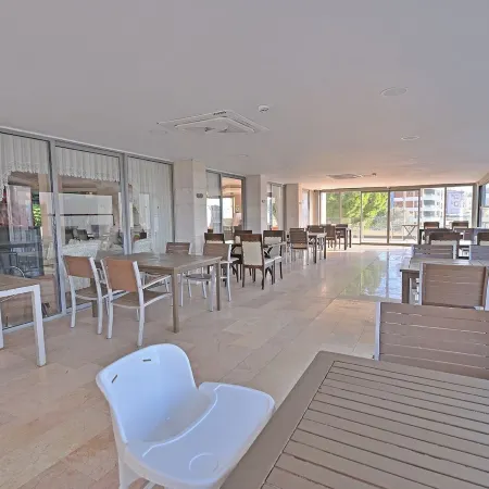 Calis Hotel