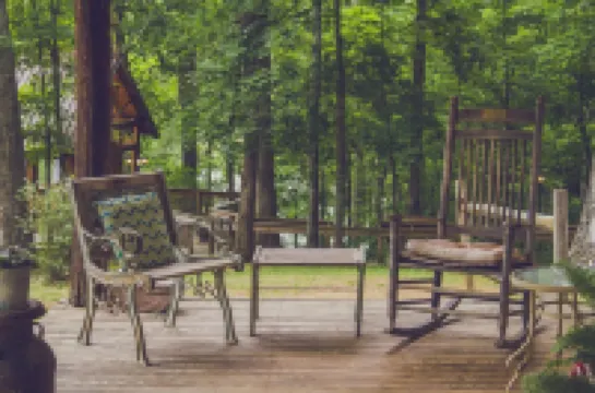 Nolichuckey Bluffs Bed & Breakfast Cabins