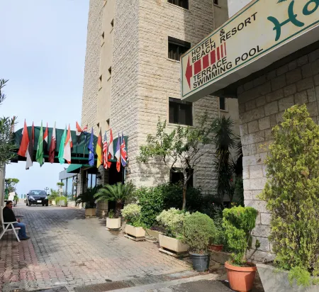 Holiday Suites Hotel & Beach Resort