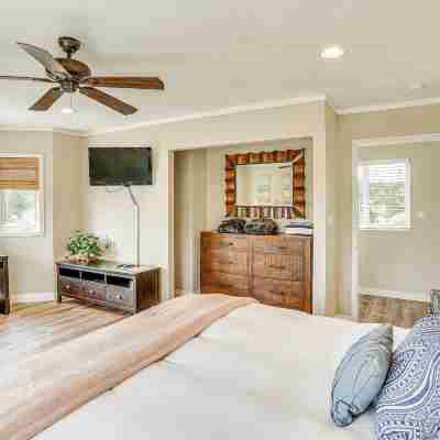 Charming Laguna Hills Home w/ Private Hot Tub Rooms