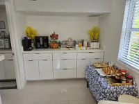 Lake Side Lodge Hotels in Lake Worth