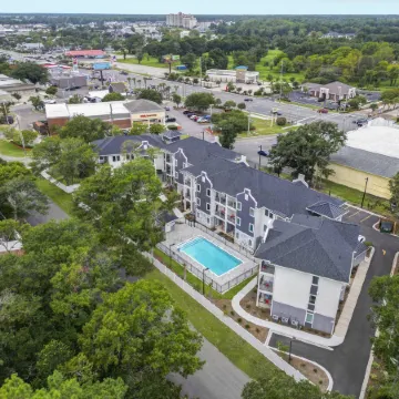 Ocean Escape Condos North Отели рядом с достопримечательностью «Поле для гольфа Barefoot Landing»