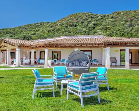 Tenuta Lu Baroni Hotels in Budoni