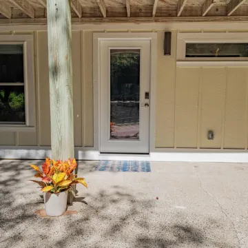 Charming Coastal Oasis with Heated Pool in Kitty Hawk, NC