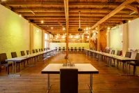 Acantus Hotel - Homestays