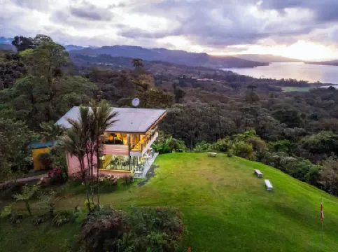 Arenal Garden Lodge Hotels in 