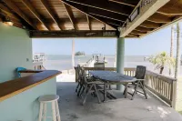 2 Bedroom 3 Bathrooms with Private Dock & Outdoor Cabana Directly on the River