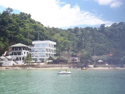 Orange Pearl Beach Resort Hotels near Las Cabañas Beach