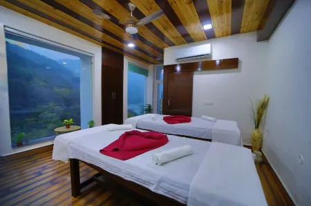 Kamay the Grand Alova