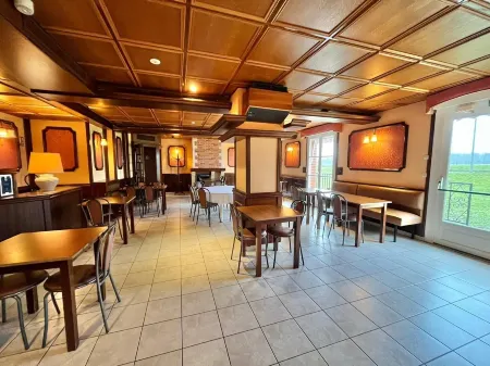 Logis Hôtel Sully le Château