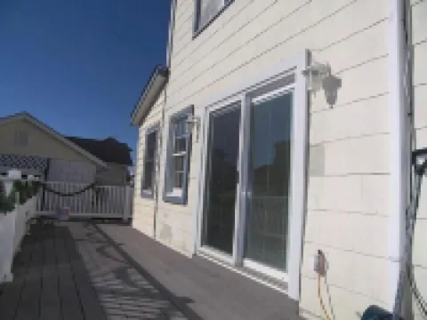 Across Street BEACH HOUSE